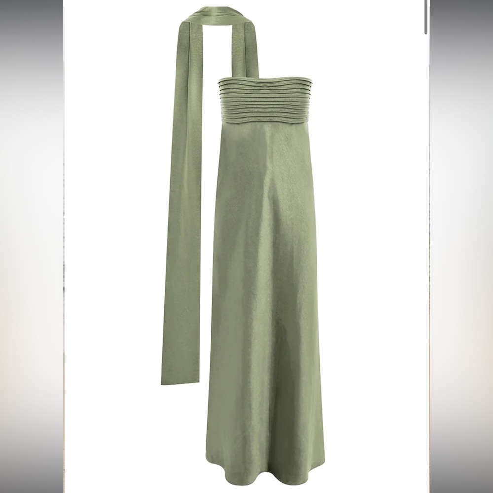 Runaway The Label Elsa Maxi Dress in Sage - Picture 3 of 4